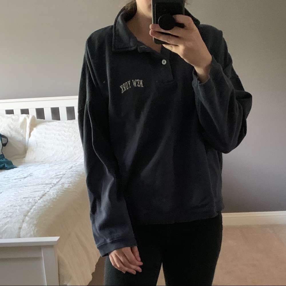 Brandy Melville Embroidered New York Sweatshirt